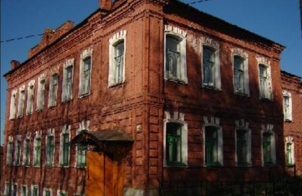 В Красном-на-Волге здание основной школы закрыли из-за плохого состояния